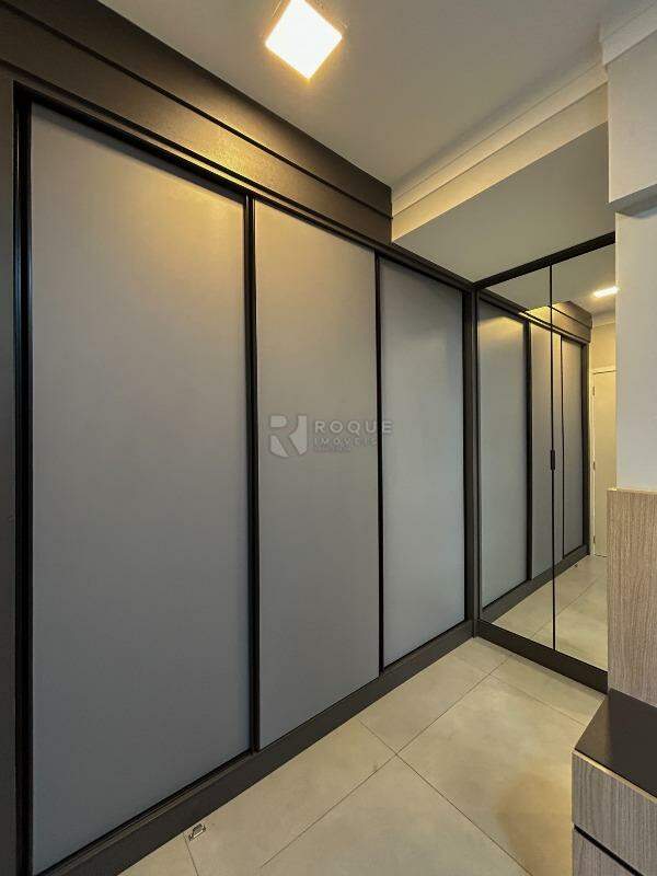 Apartamento para aluguel no bairro Vila Santa Rosália: Dormitório 3 suíte