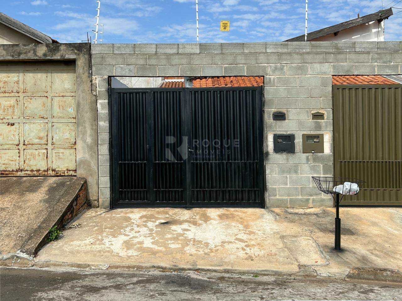 Casa Residencial para aluguel no bairro Parque Residencial Abílio Pedro: Fachada
