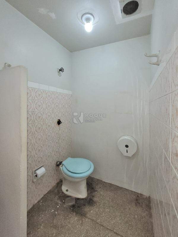 Salão para aluguel no bairro Centro: Wc feminino