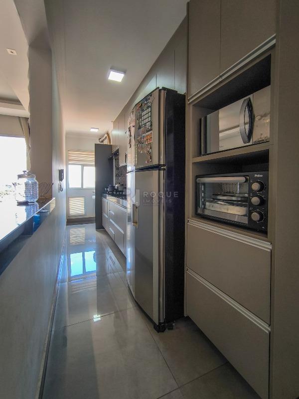 Apartamento à venda no bairro Jardim Esmeralda: COZINHA