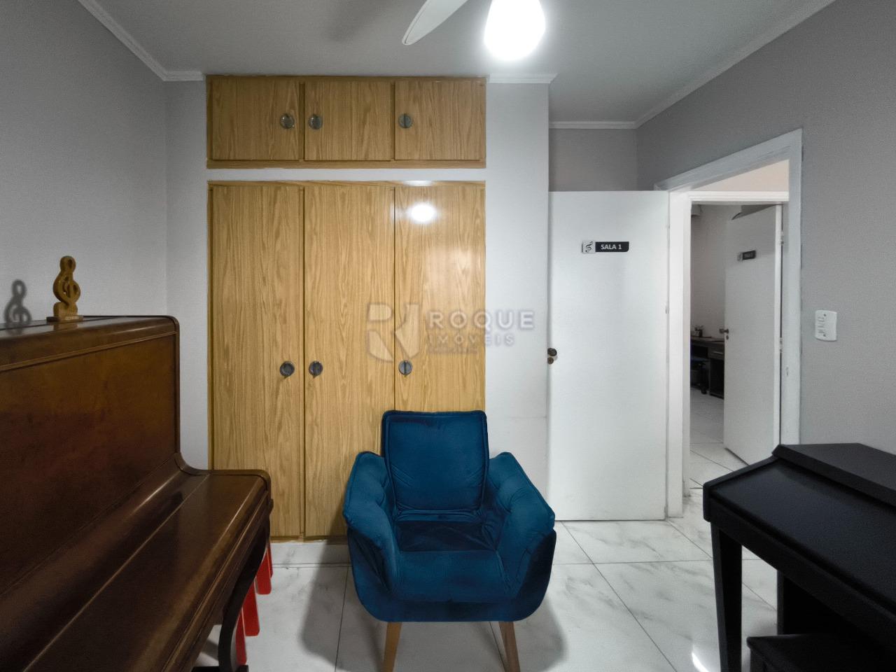 Casa Comercial à venda no bairro Vila Anita: SALA 1