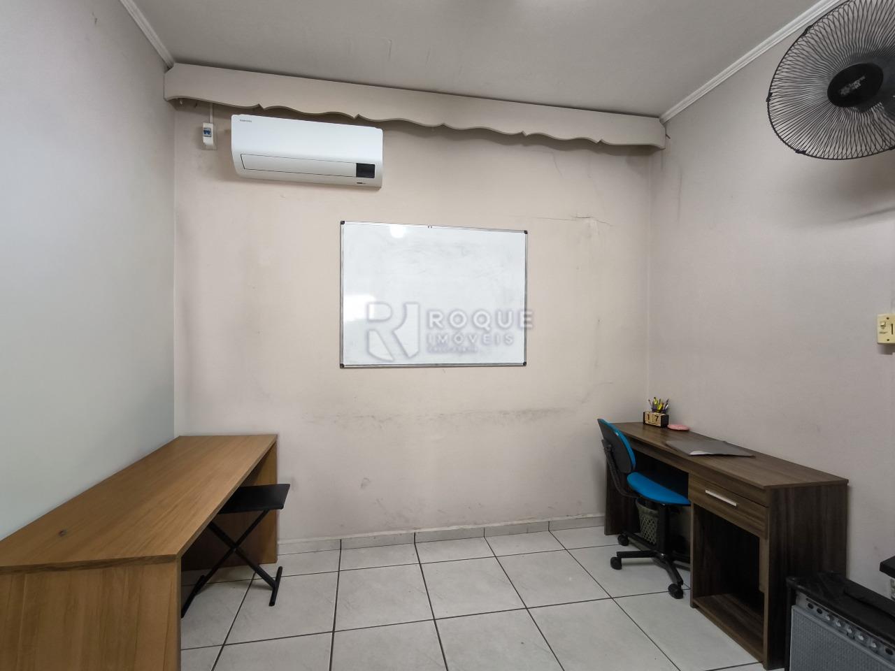 Casa Comercial à venda no bairro Vila Anita: SALA 2