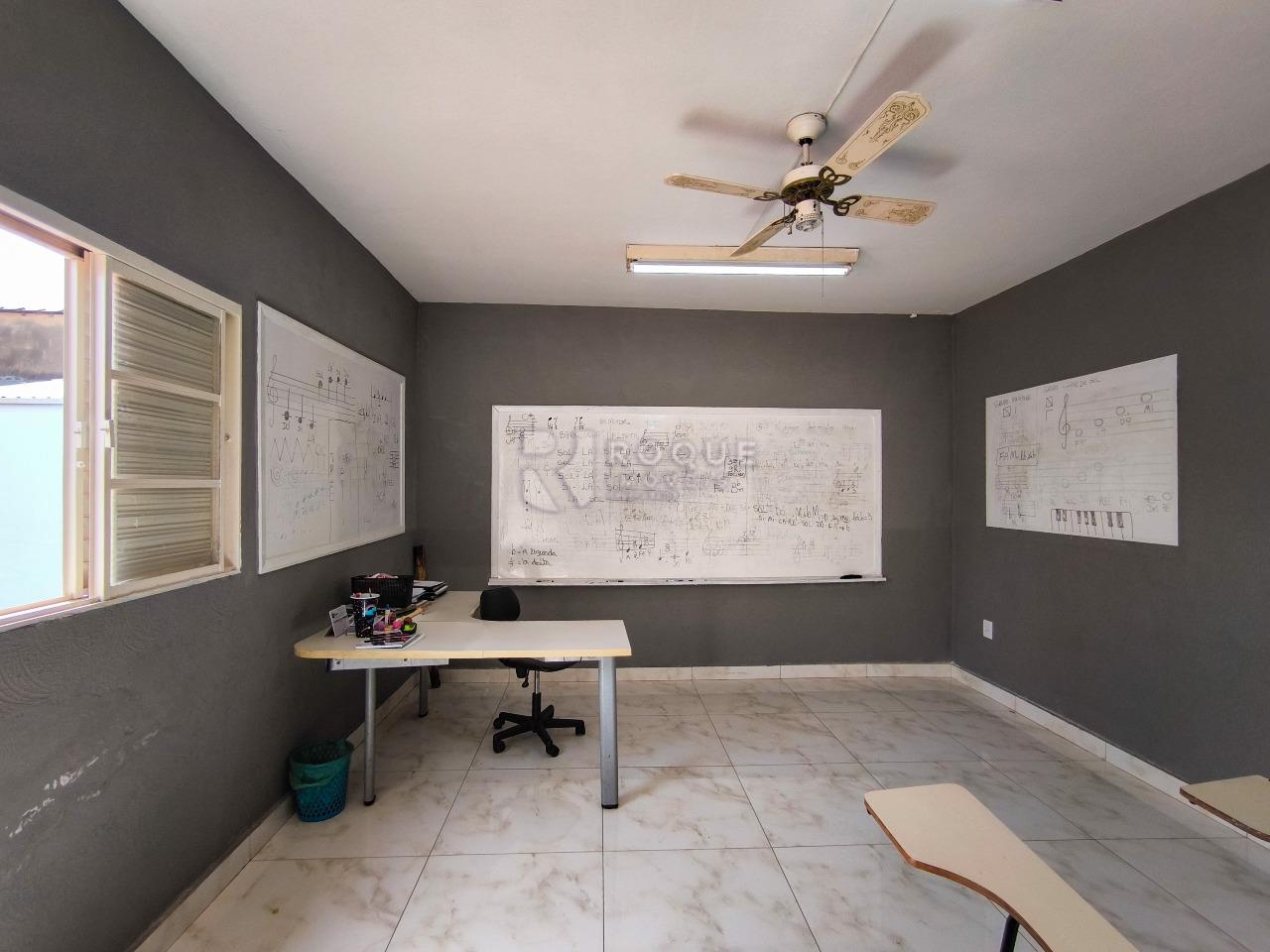 Casa Comercial à venda no bairro Vila Anita: SALA 5