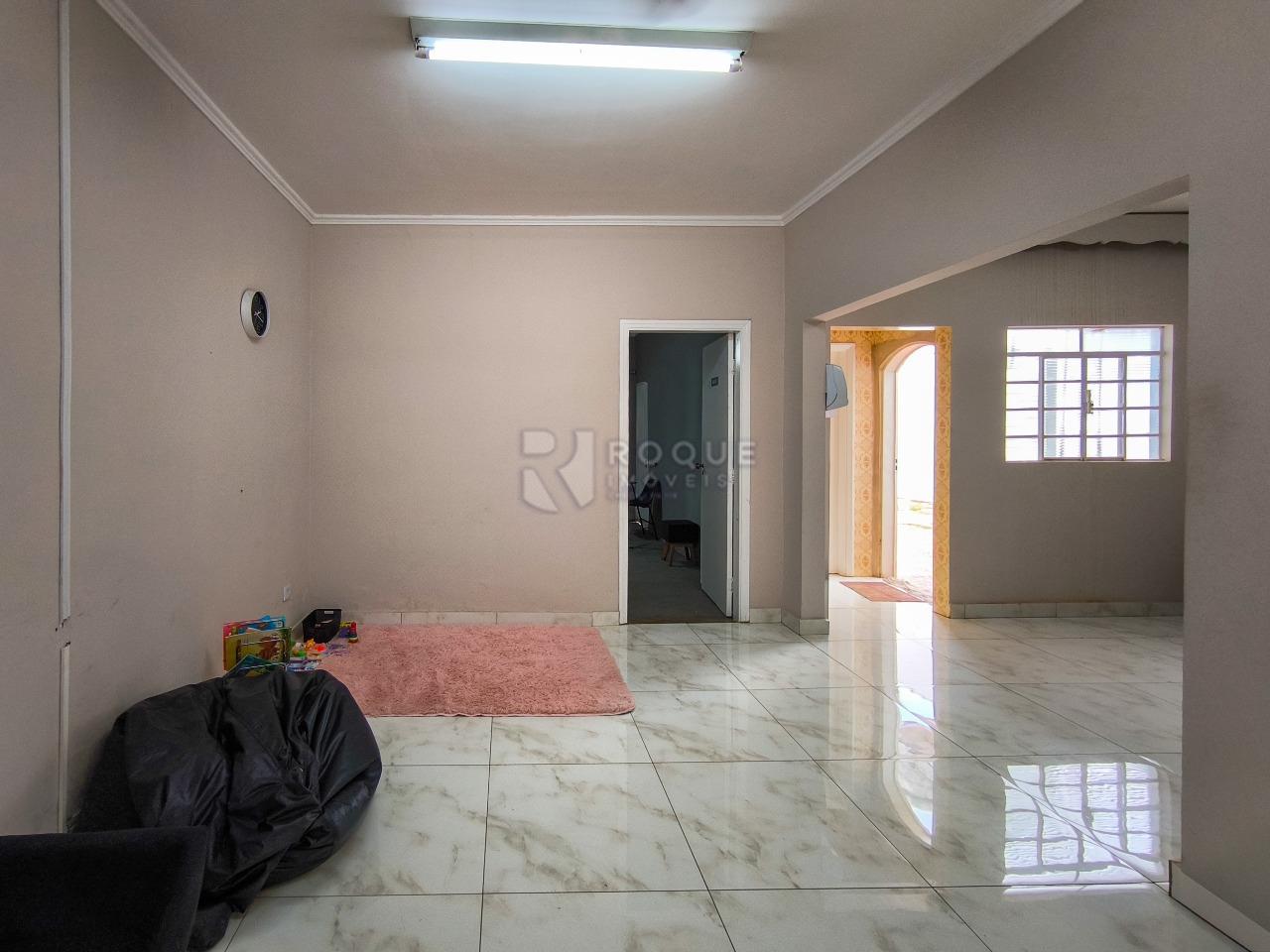 Casa Comercial à venda no bairro Vila Anita: SALA DE ESPERA