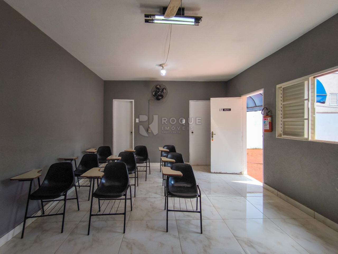 Casa Comercial à venda no bairro Vila Anita: SALA 5