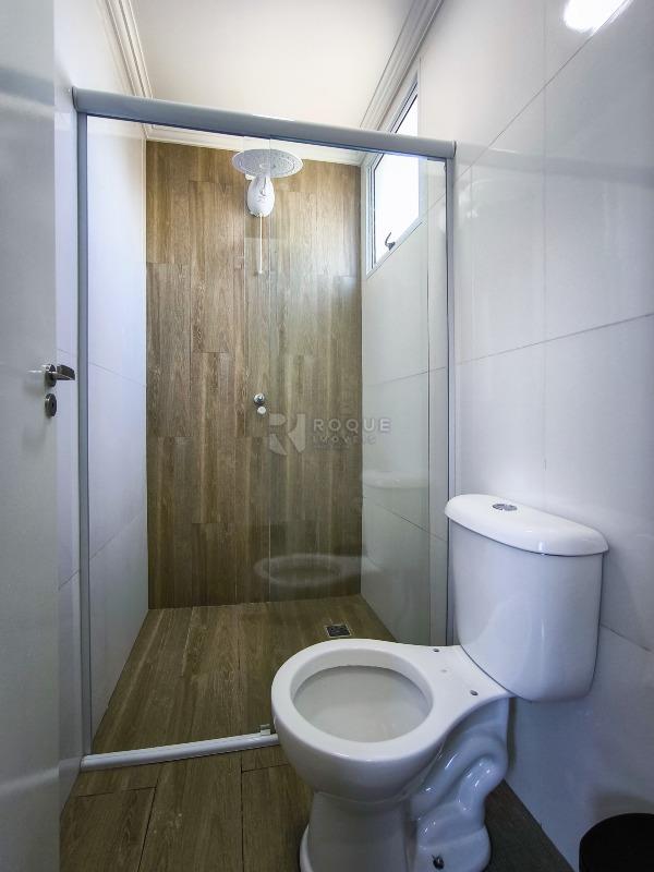 Apartamento à venda no bairro Vale das Esmeraldas: WC SUÍTE