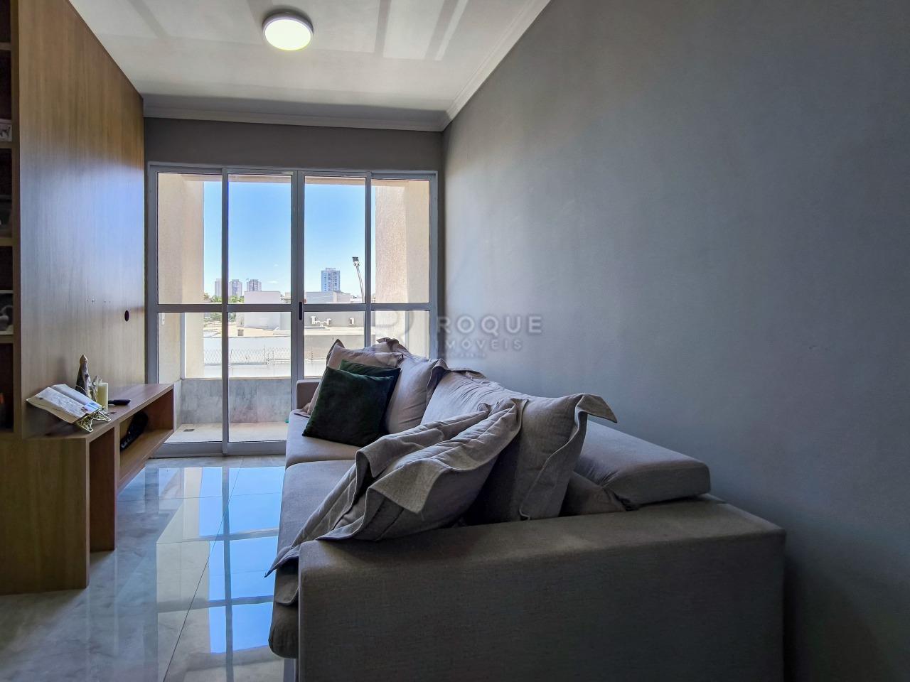 Apartamento à venda no bairro Vale das Esmeraldas: SALA DE ESTAR