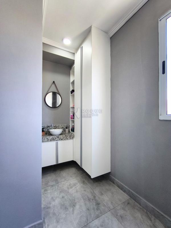 Apartamento à venda no bairro Vale das Esmeraldas: SUÍTE