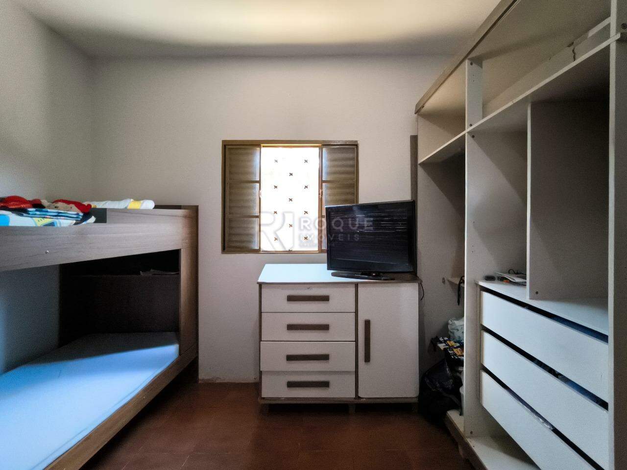 Casa Residencial à venda no bairro Conjunto Habitacional Victor DAndrea: SUÍTE 1