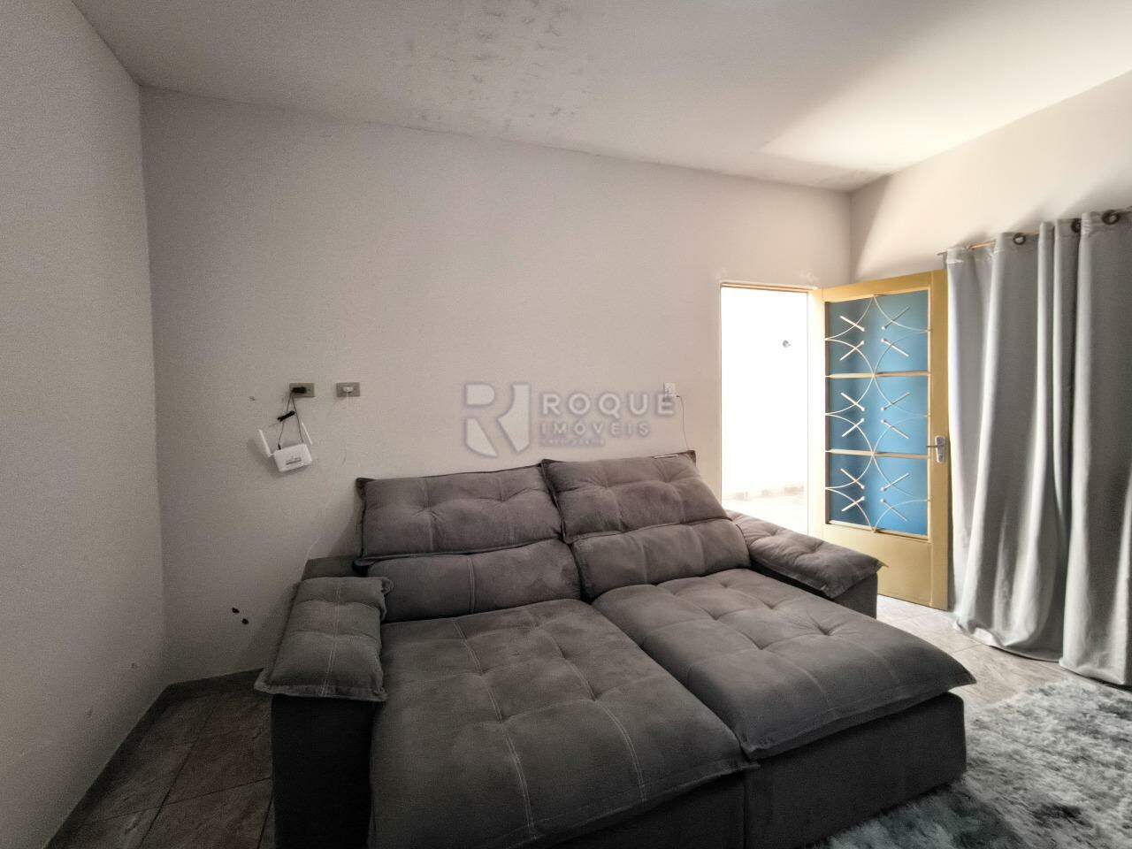 Casa Residencial à venda no bairro Conjunto Habitacional Victor DAndrea: SALA DE ESTAR