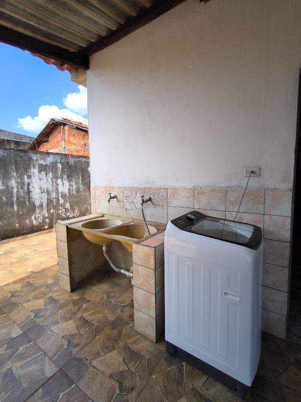 Casa Residencial à venda no bairro Conjunto Habitacional Victor DAndrea: LAVANDERIA