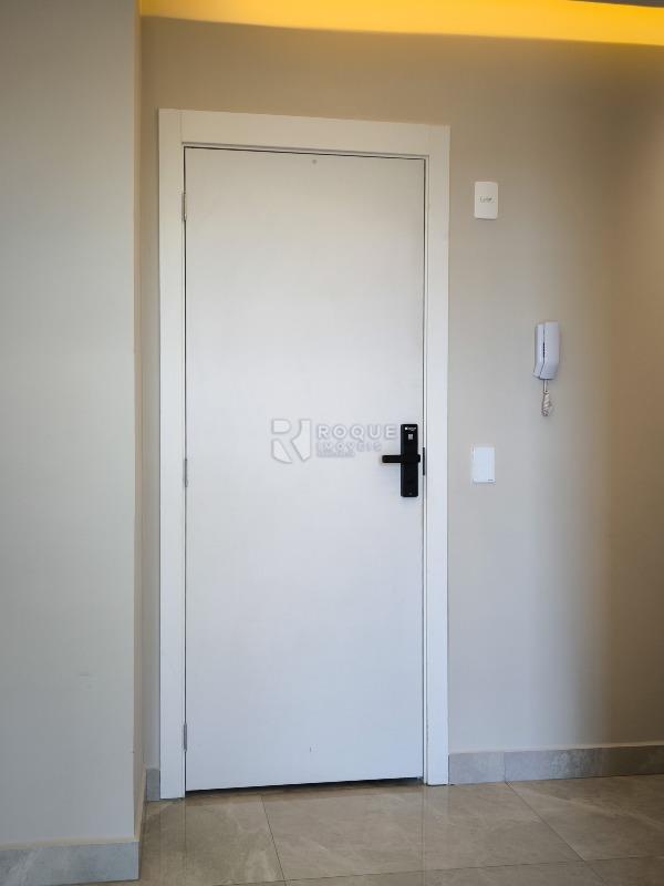 Apartamento à venda no bairro Graminha: ENTRADA