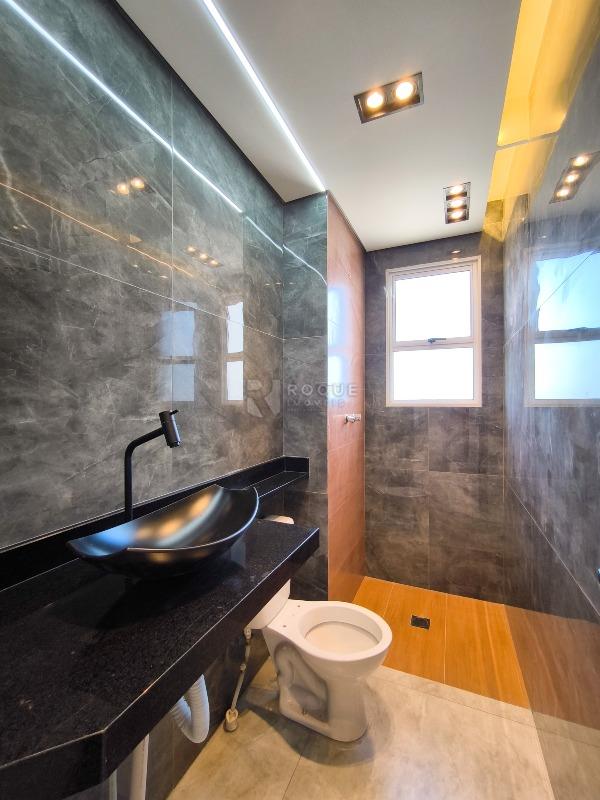 Apartamento à venda no bairro Graminha: BANHEIRO SOCIAL