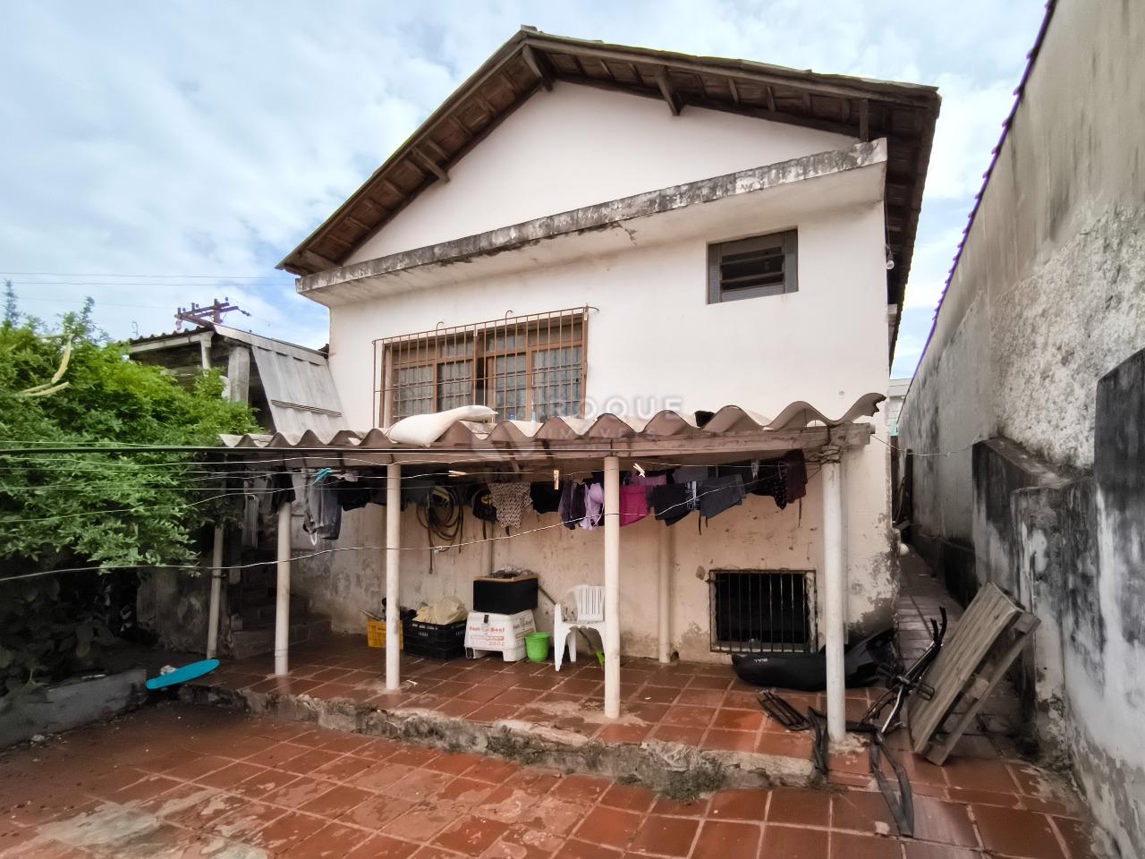 Casa Residencial à venda no bairro Vila Fascina: FUNDOS