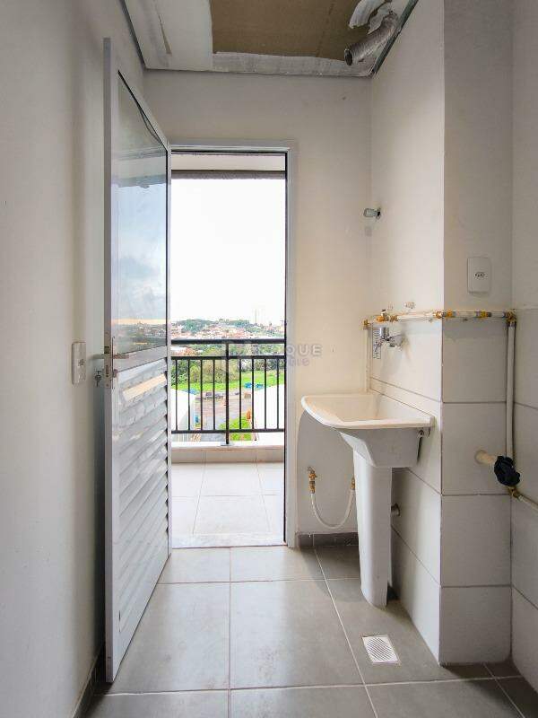 Apartamento à venda no bairro Jardim Esteves: LAVANDERIA