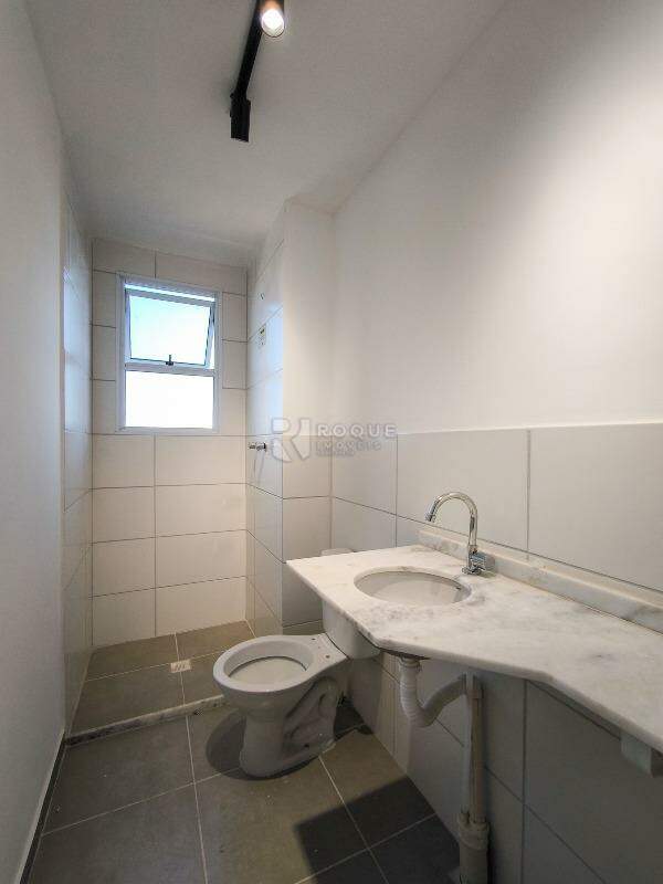 Apartamento à venda no bairro Jardim Esteves: WC SUÍTE