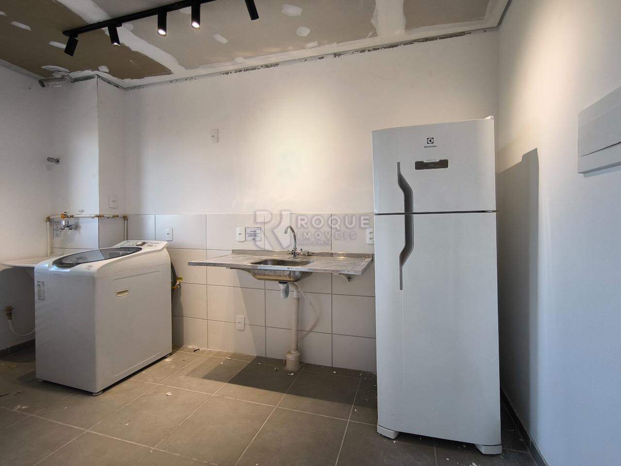 Apartamento à venda no bairro Jardim Esteves: COZINHA