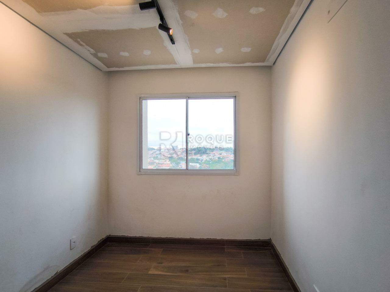 Apartamento à venda no bairro Jardim Esteves: SUÍTE