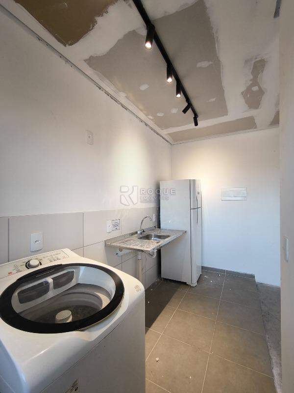 Apartamento à venda no bairro Jardim Esteves: COZINHA