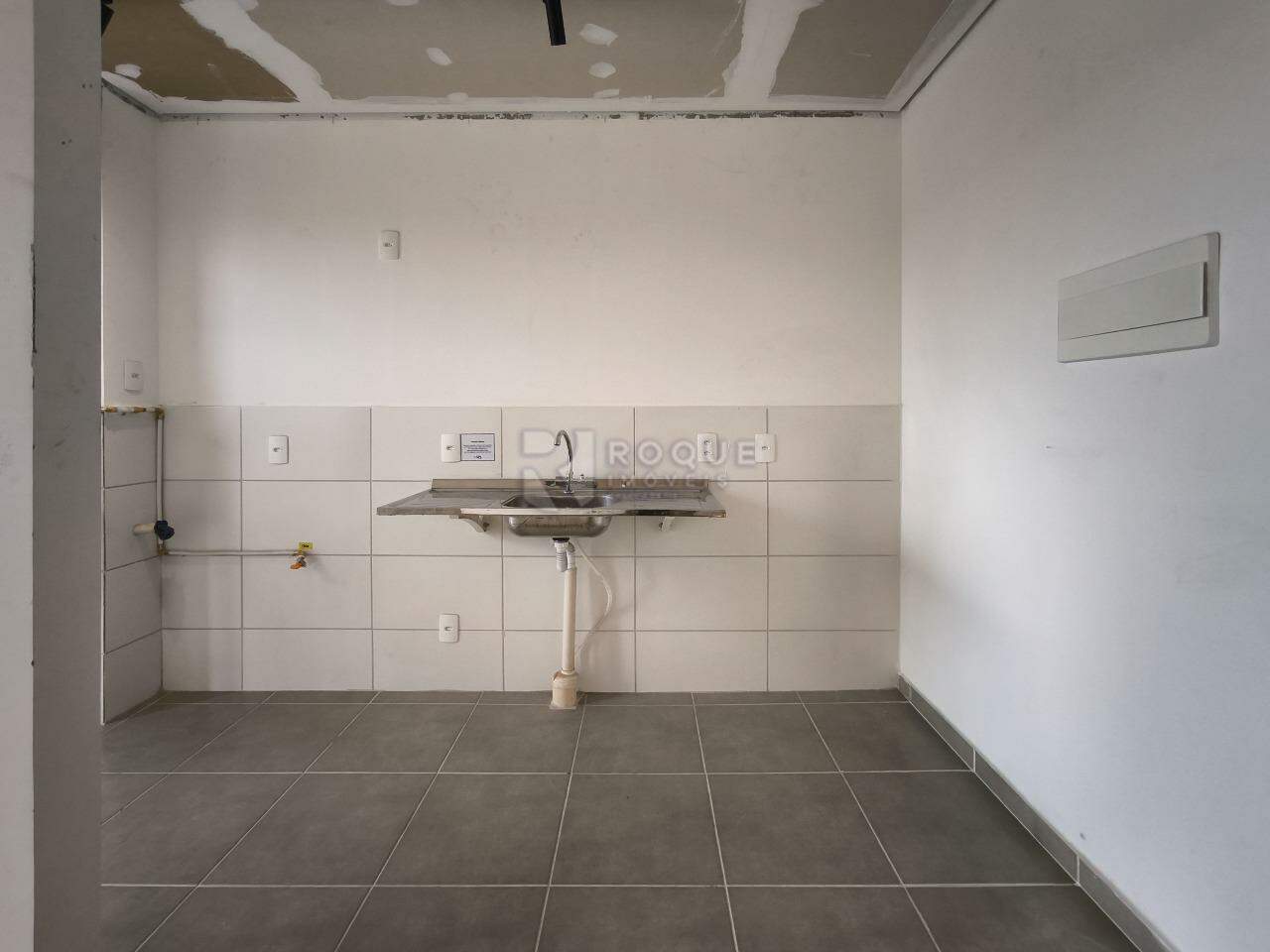 Apartamento à venda no bairro Jardim Esteves: COZINHA