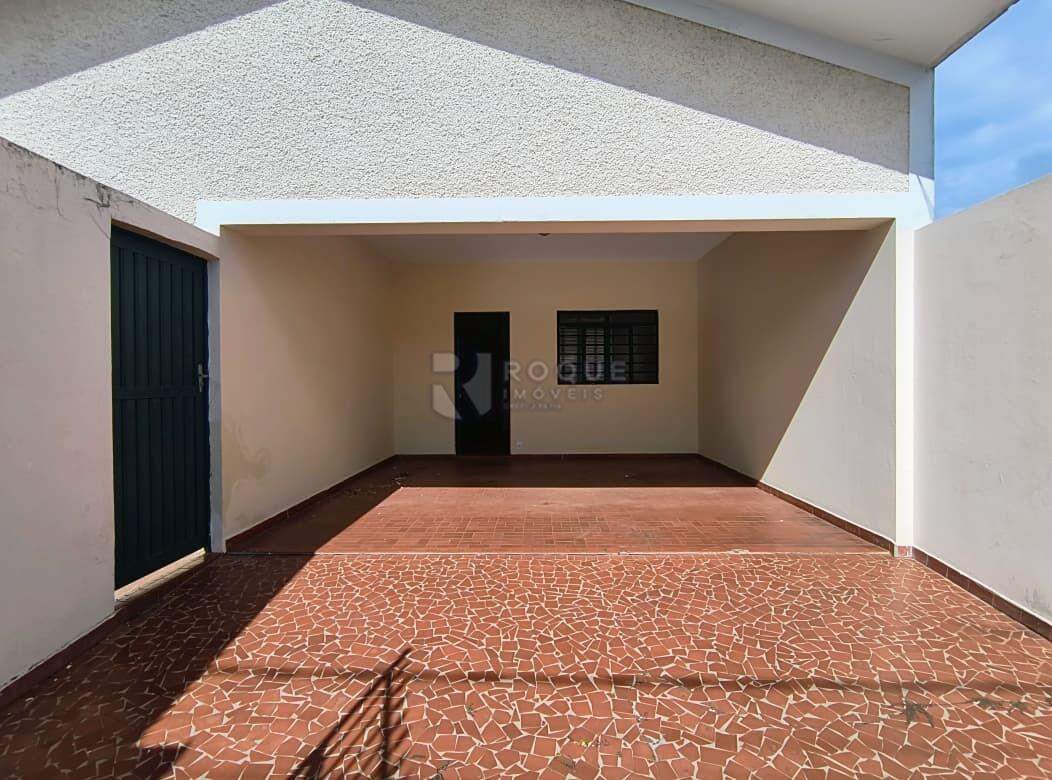 Casa Residencial para aluguel no bairro Vila Piza: Garagem