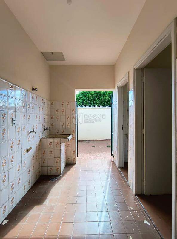 Casa Residencial para aluguel no bairro Vila Piza: Lavanderia