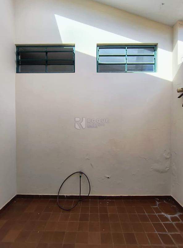 Casa Residencial para aluguel no bairro Vila Piza: Jardim de inverno 