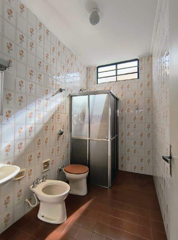 Casa Residencial para aluguel no bairro Vila Piza: Wc social 
