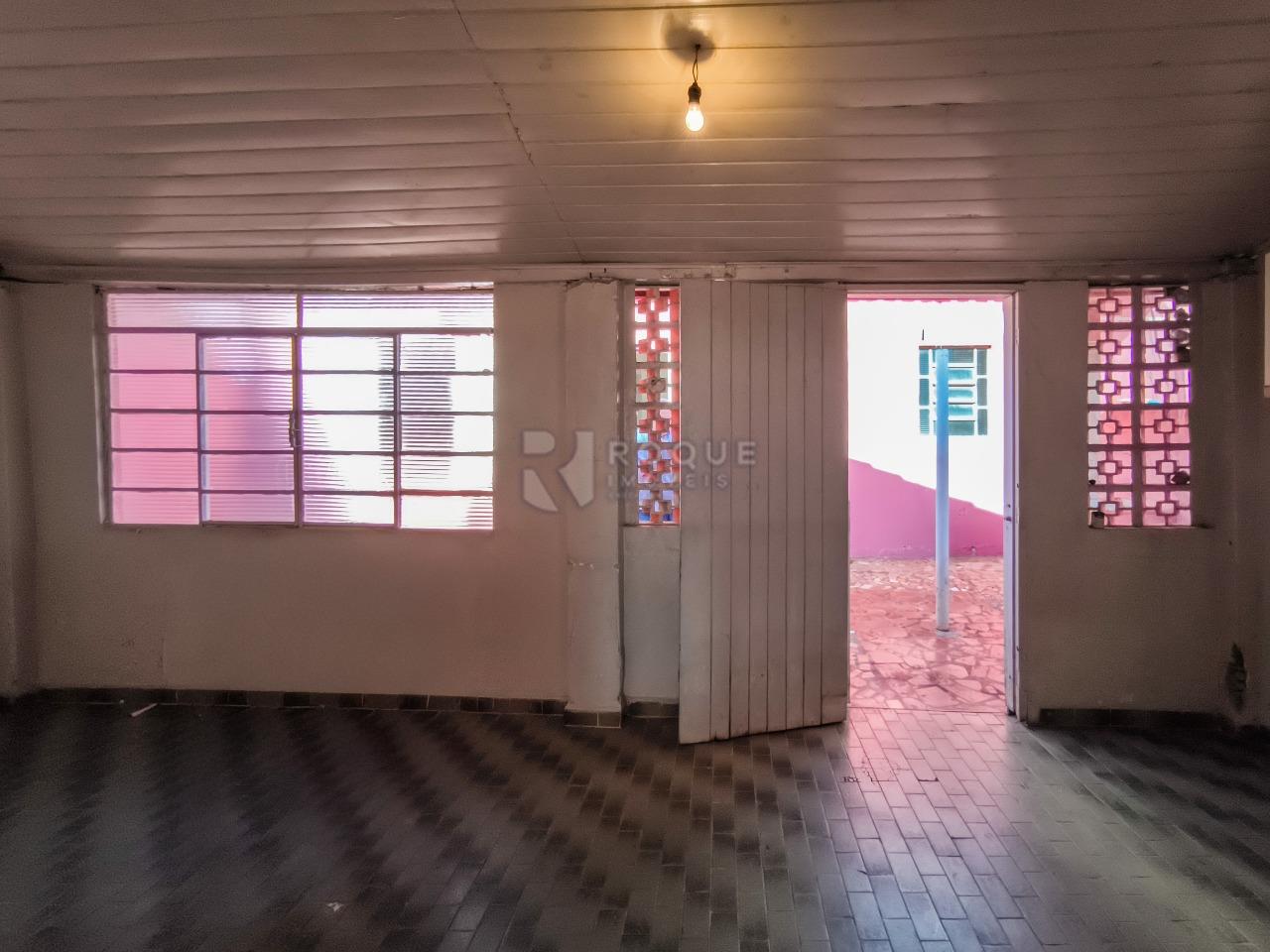 Casa Residencial à venda no bairro Vila Piza: ÁREA DE SERVIÇO