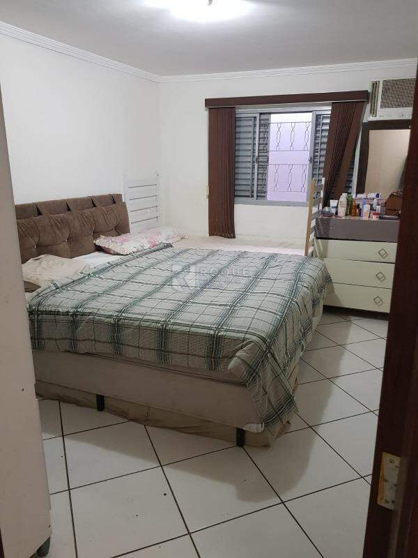 Casa Residencial à venda no bairro Residencial Fenix: