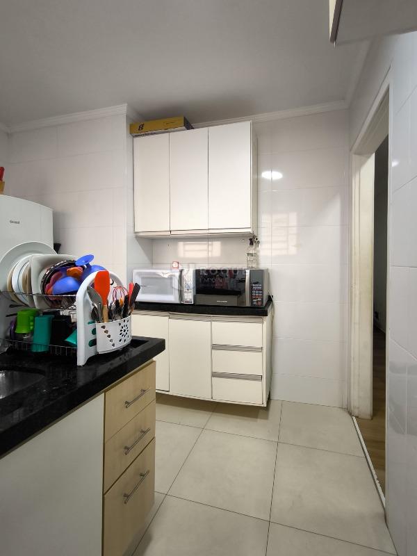 Apartamento à venda no bairro Jardim Ipiranga: COZINHA