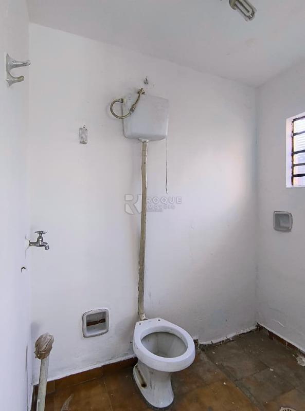 Salão para aluguel no bairro Centro: Wc social  02