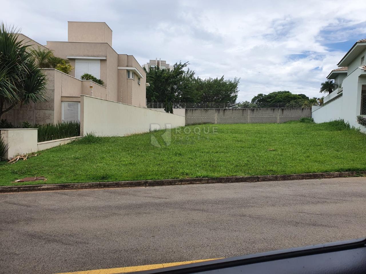 Terreno em condomínio à venda no bairro Ville de France: 