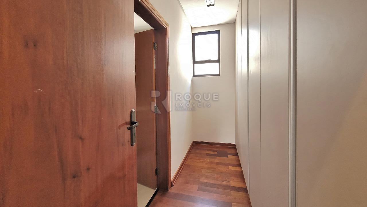 Casa em condomínio à venda no bairro Villa San Marino: CLOSET SUÍTE 1