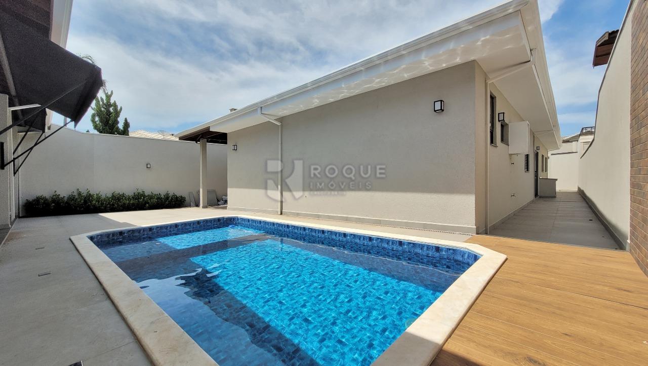 Casa em condomínio à venda no bairro Villa San Marino: PISCINA