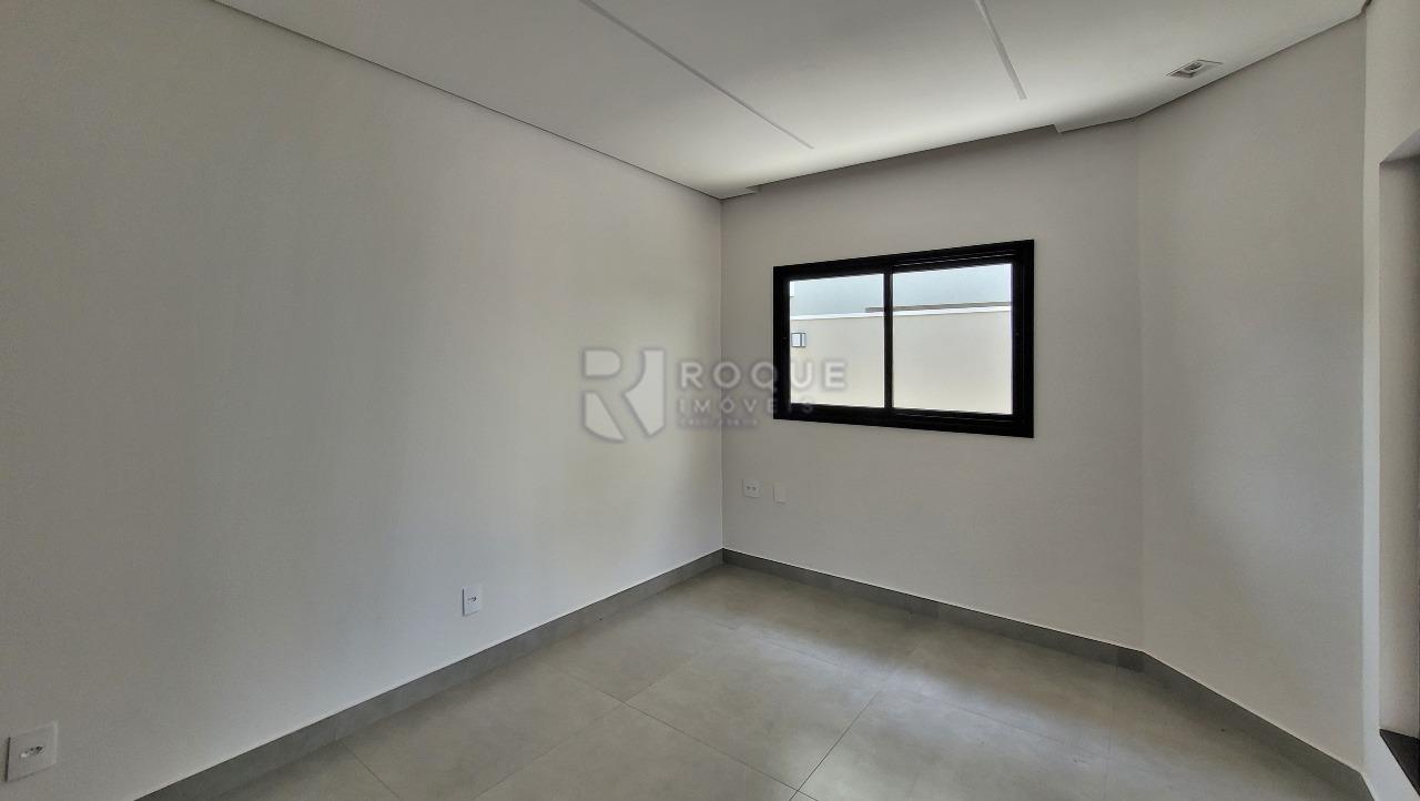 Casa em condomínio à venda no bairro Villa San Marino: ESCRITÓRIO 