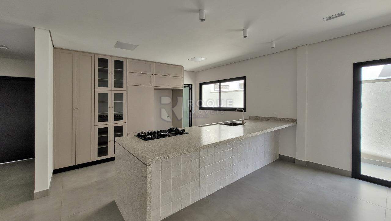 Casa em condomínio à venda no bairro Villa San Marino: COZINHA