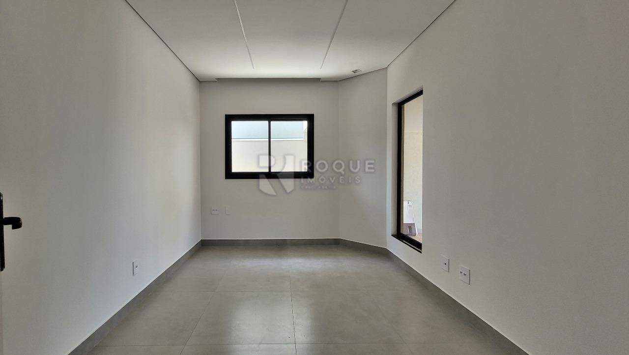 Casa em condomínio à venda no bairro Villa San Marino: ESCRITÓRIO 