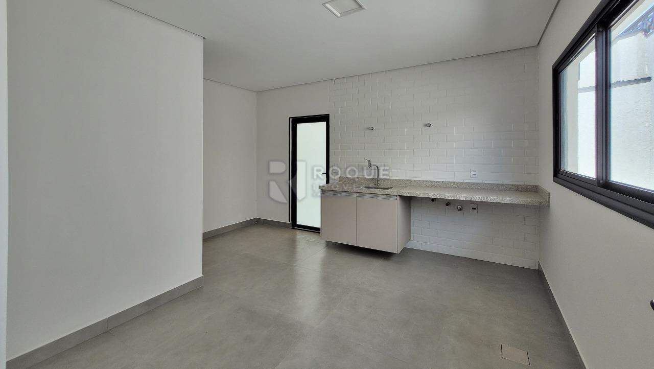 Casa em condomínio à venda no bairro Villa San Marino: LAVANDERIA 