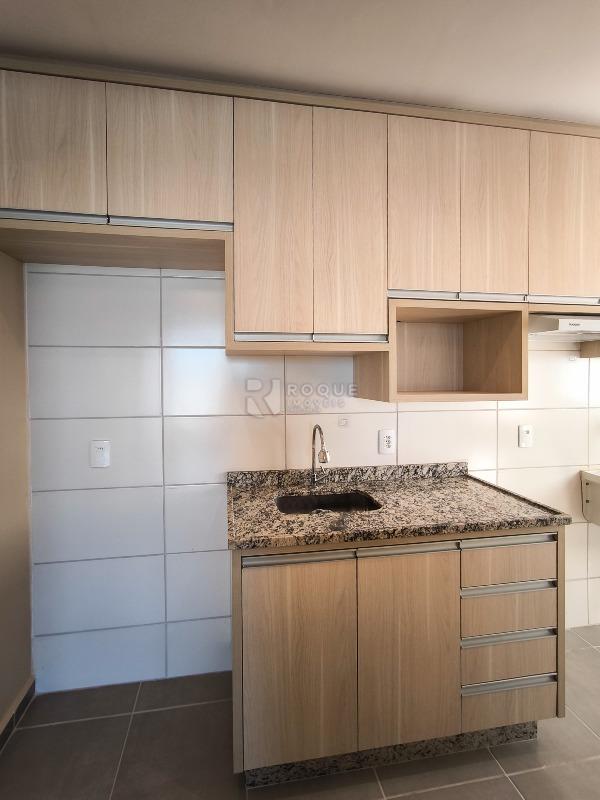 Apartamento à venda no bairro Vale das Esmeraldas: COZINHA