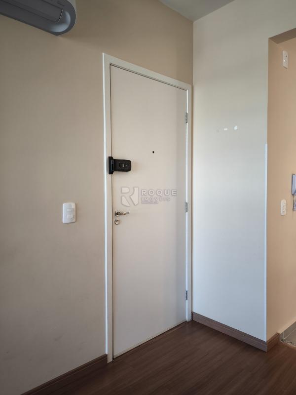 Apartamento à venda no bairro Vale das Esmeraldas: HALL DE ENTRADA