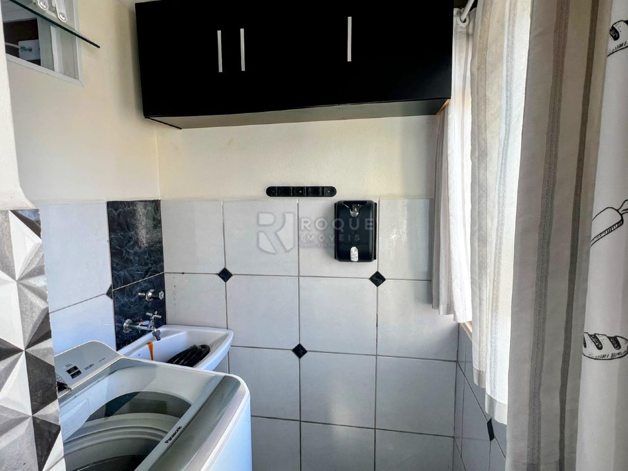 Apartamento à venda no bairro Jardim Olga Veroni: LAVANDERIA