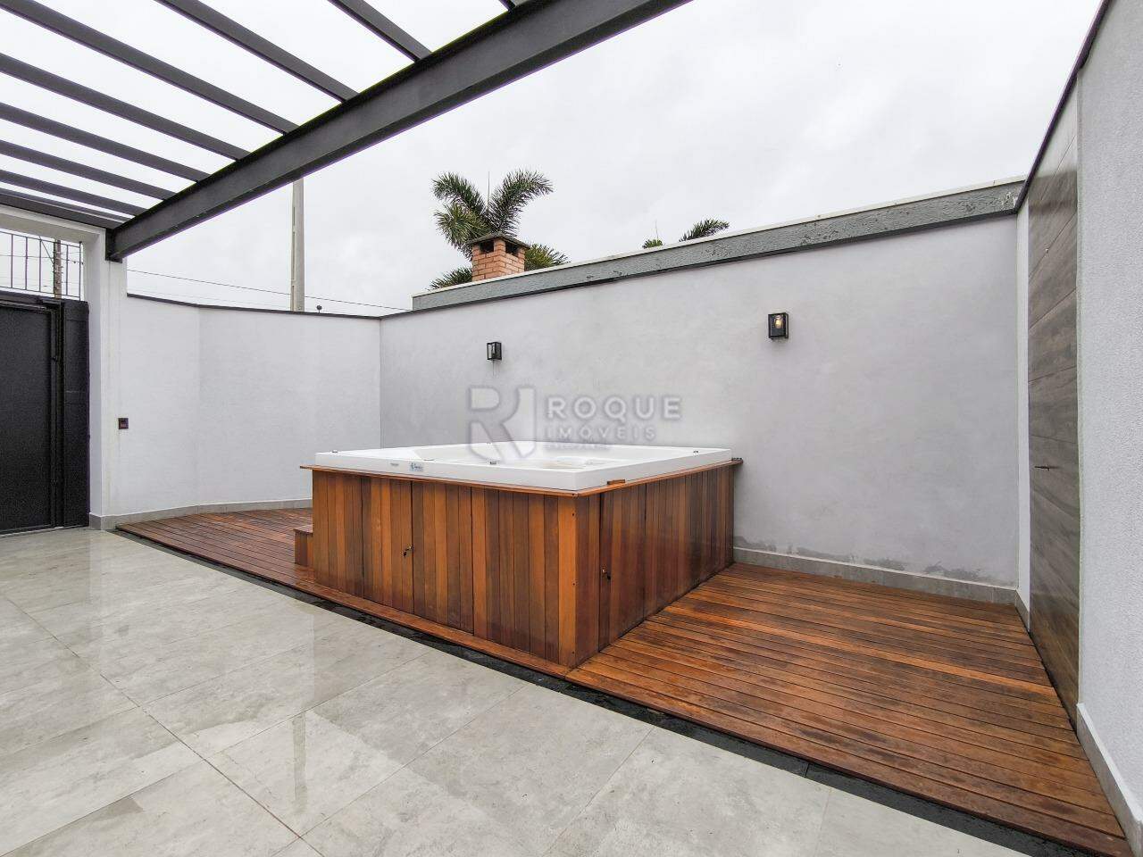 Casa em condomínio para aluguel no bairro Terras de São Bento II: SPA