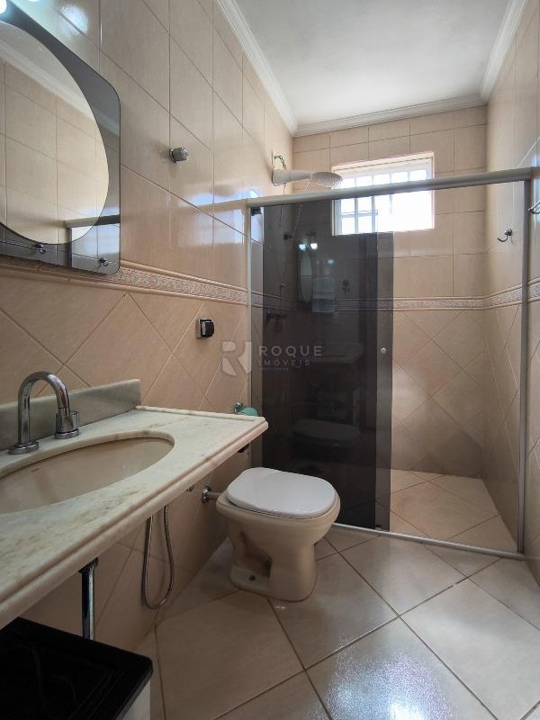 Casa em condomínio à venda no bairro Jardim Terras de Santa Elisa: BANHEIRO SOCIAL