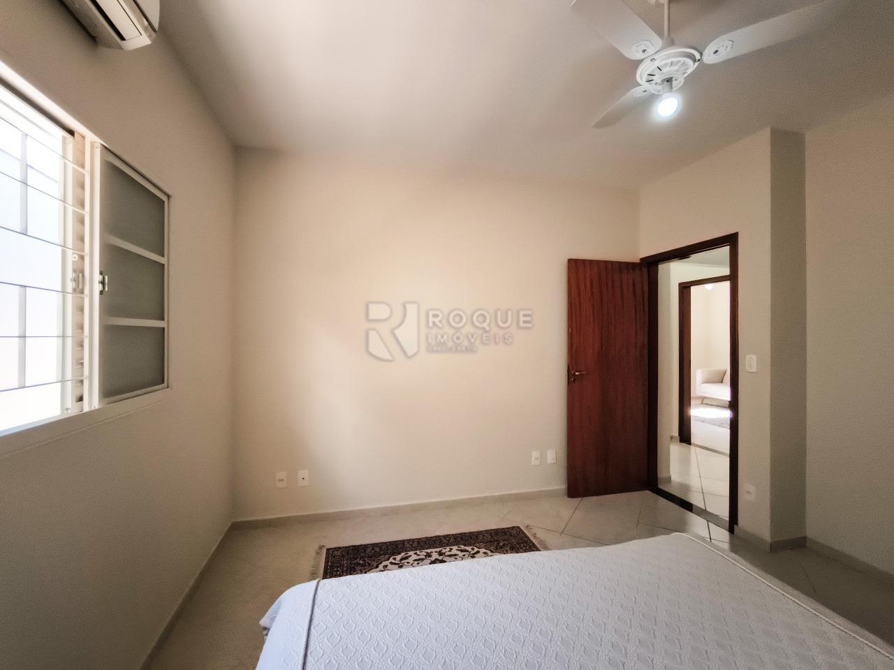 Casa em condomínio à venda no bairro Jardim Terras de Santa Elisa: SUÍTE