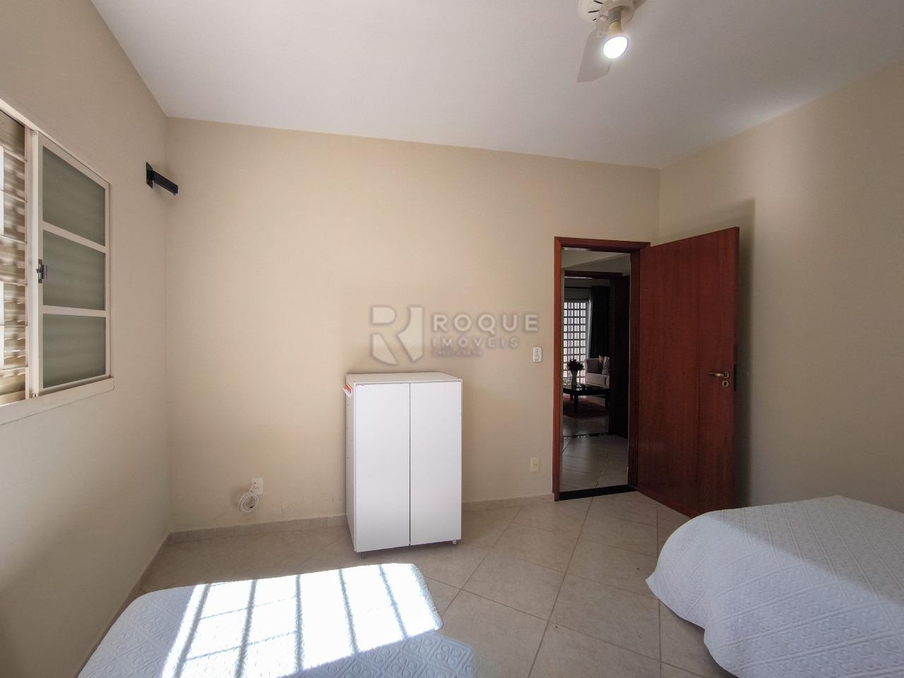 Casa em condomínio à venda no bairro Jardim Terras de Santa Elisa: DORMITÓRIO 1