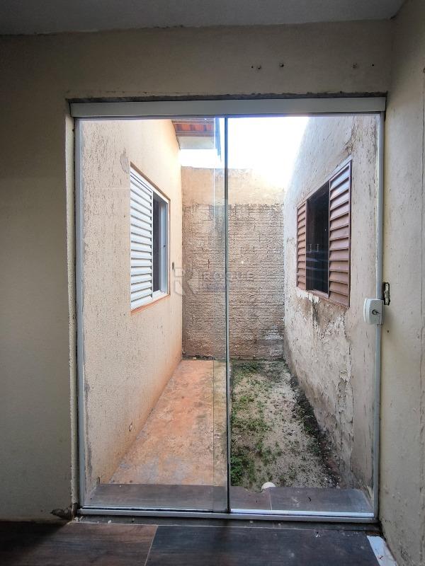 Casa Residencial à venda no bairro Geada: JARDIM DE INVERNO