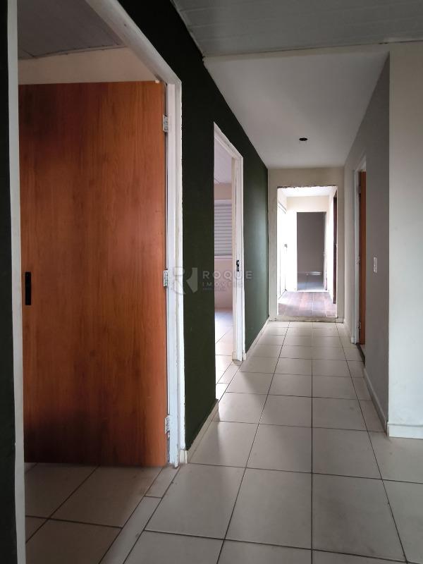 Casa Residencial à venda no bairro Geada: CORREDOR INTERNO