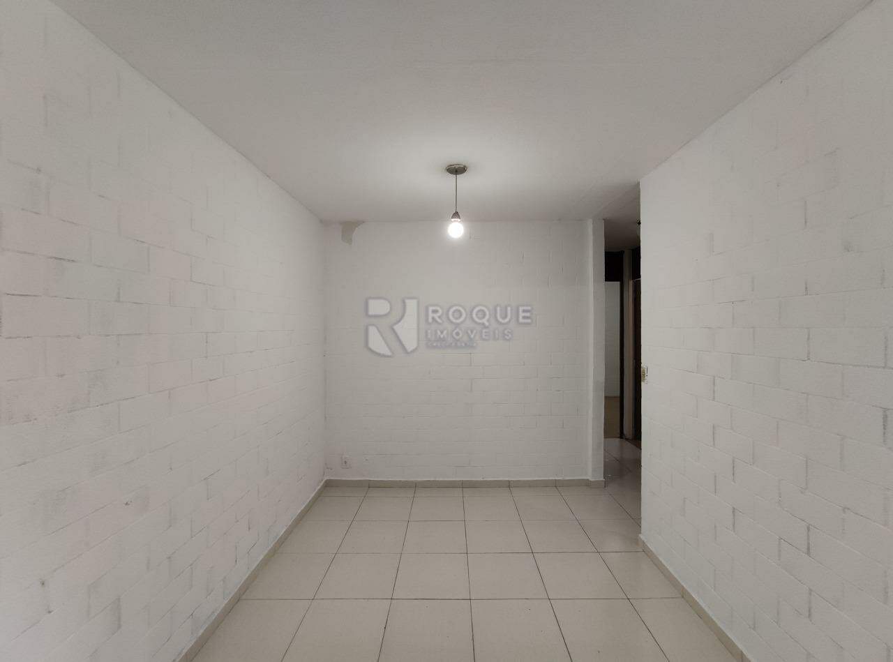 Apartamento para aluguel no bairro Vila Paulista: Sala 