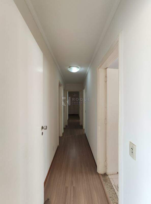 Apartamento para aluguel no bairro Centro: Hall